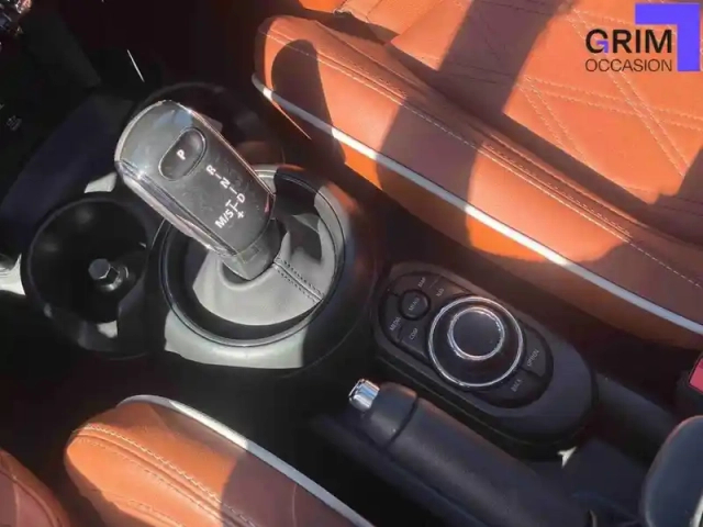Mini Mini hatch 3 portes cooper 136 ch dkg7 — photo 10