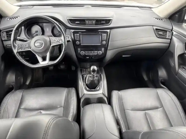 Nissan X-Trail 1.6 dci 130ch tekna — photo 14