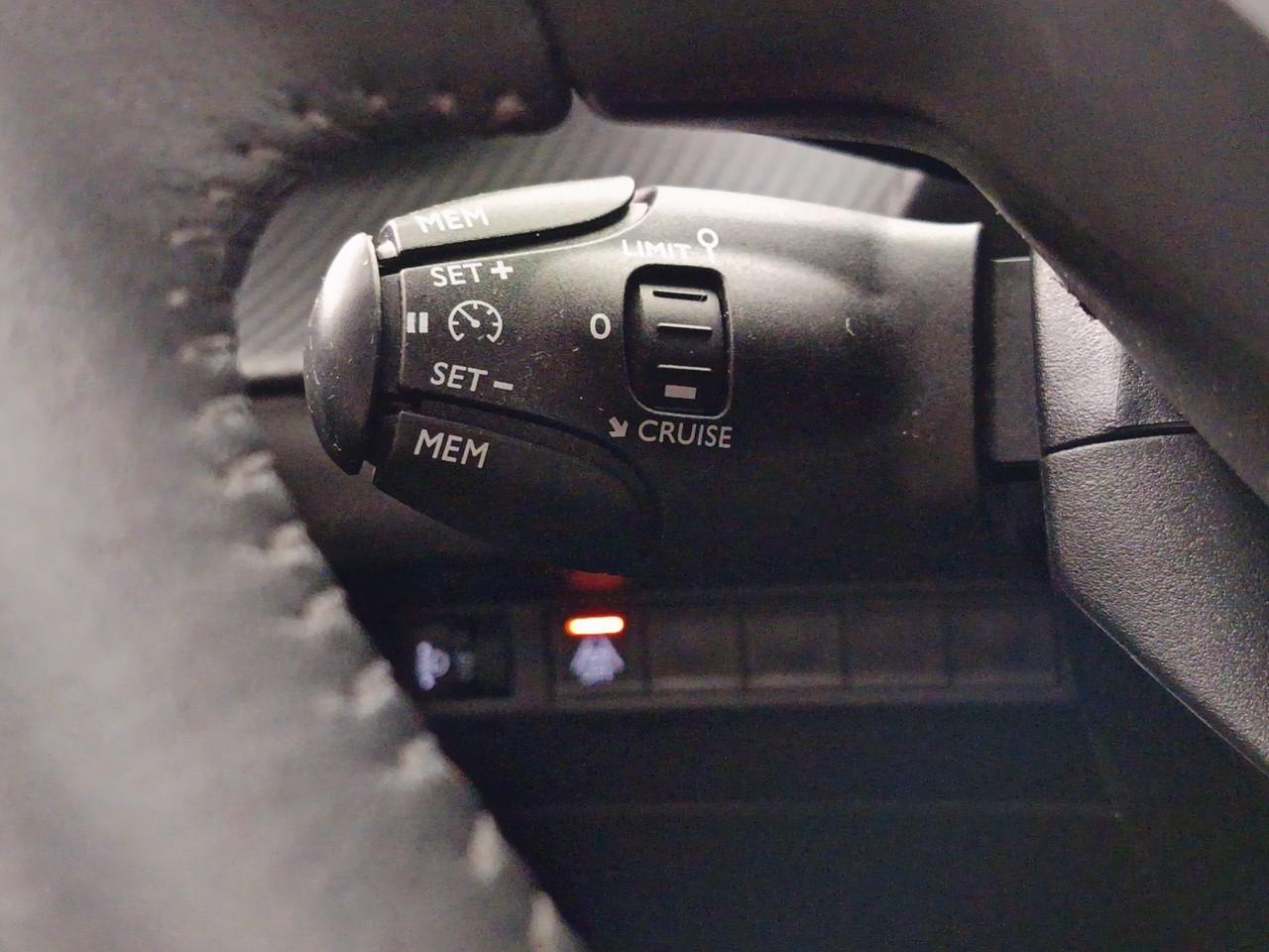 Peugeot 208 puretech 75 s&s bvm5 active pack — photo 25