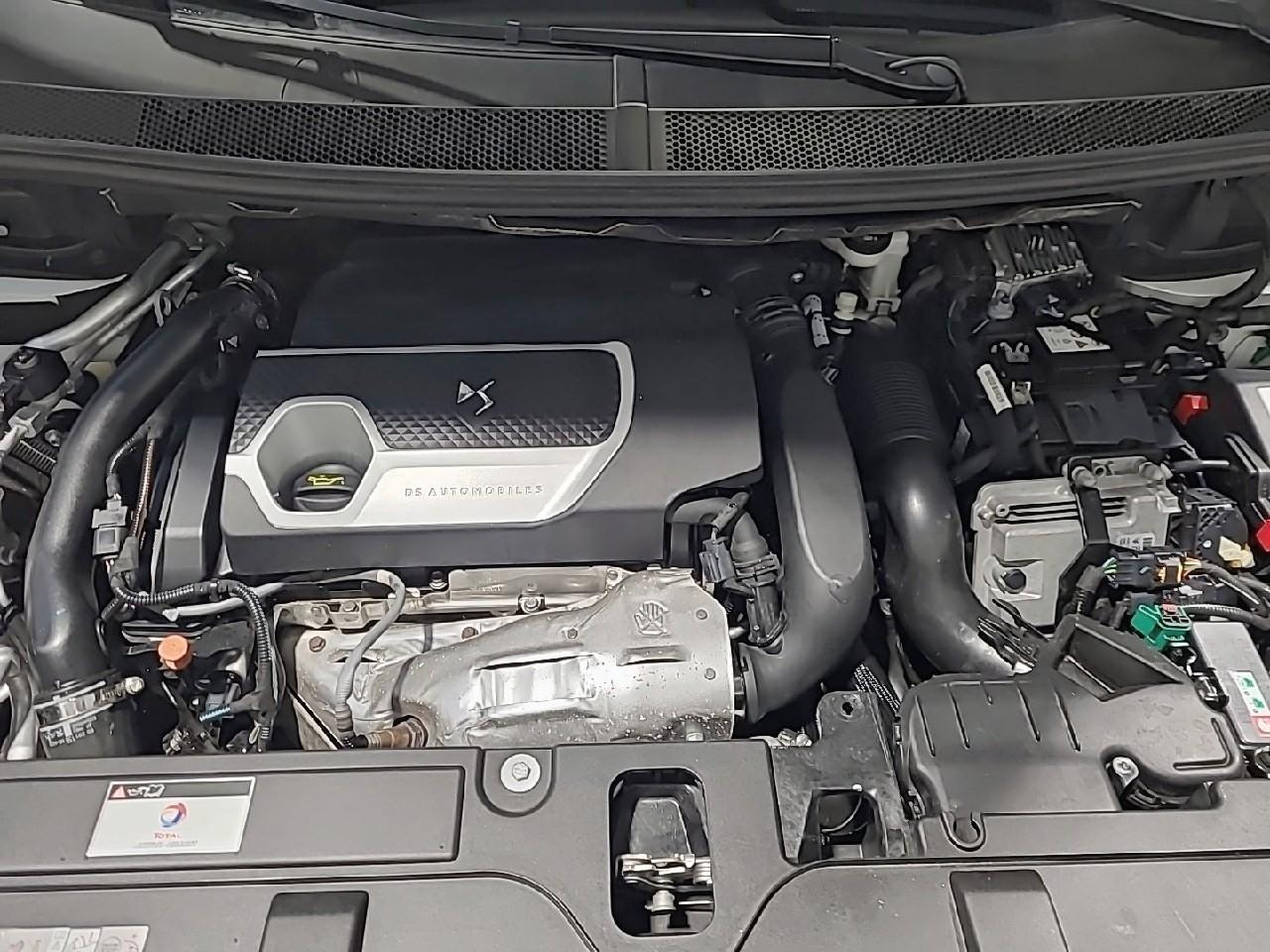 Ds Ds 7 crossback crossback hybride e-tense 300 eat8 4x4 rivoli — photo 15