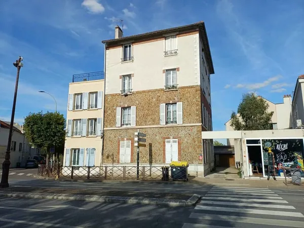 STUDIO meublé 24m2