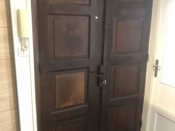 Appartement rénové petite copropriété centre ville calme