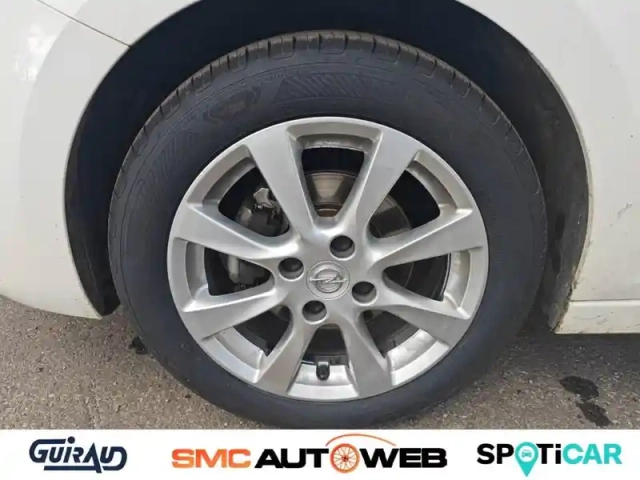 Opel Corsa 1.2 75 ch bvm5 — photo 11