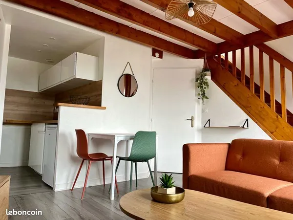Duplex hyper centre auray dispo fin septembre 2026