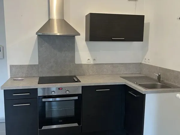 GRENOBLE T2 de 45.04 m² avec terrasse + parking
