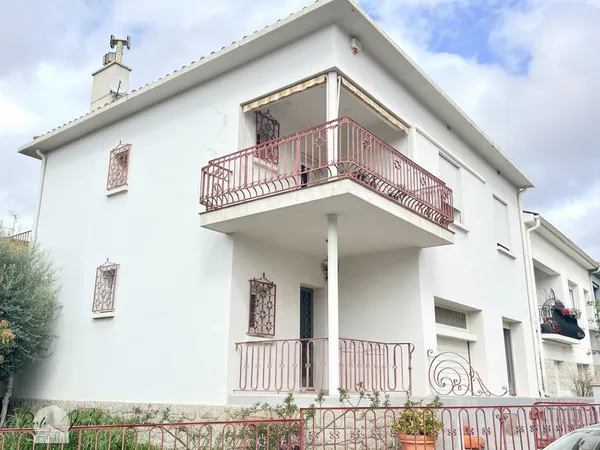 EXCLUSIVITÉ Gande maison de ville F5 225 m2 avec garage et