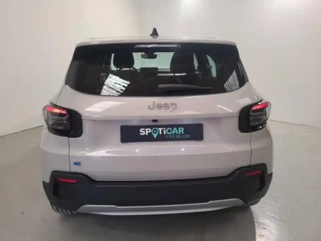 Jeep Avenger electrique 156ch 115kw altitude — photo 7