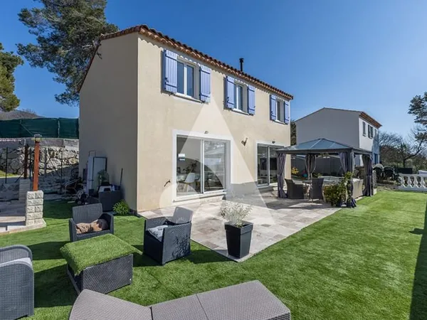 LEVENS / Villa de 2023 / Vue panoramique