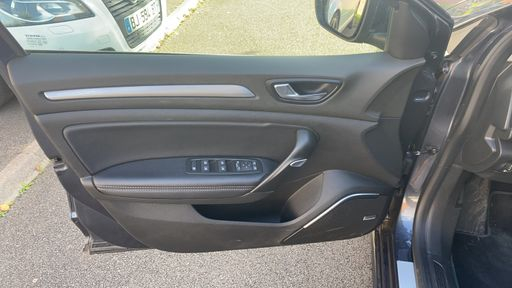 Renault Megane 1.2 TCe 130 - Bose Edition – 2017 – 102678 km – Essence – Boîte Manuelle — photo 30