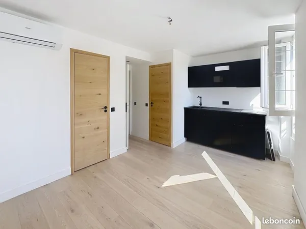 Studio 1 pièce 20 m²