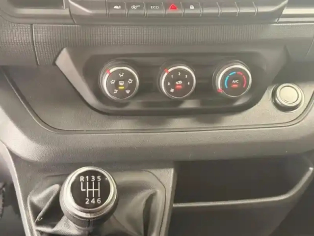 Renault Trafic fg l1h1 3t 2.0 blue dci 130ch confort e6e (17900?ht) — photo 11