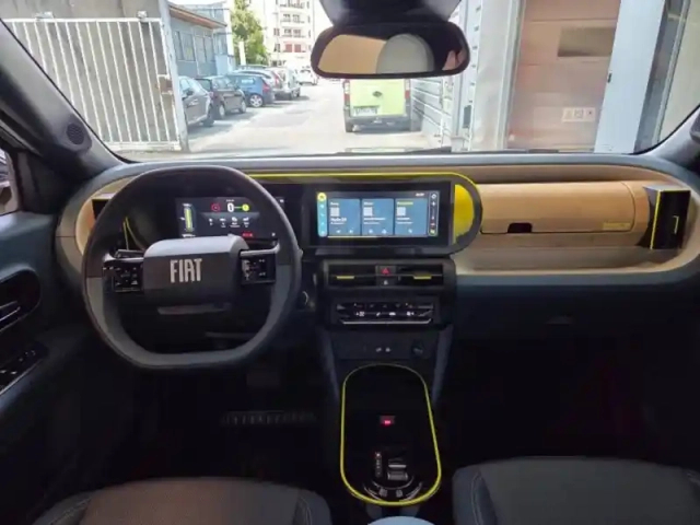 Fiat Panda grande  electrique 113ch la prima — photo 2