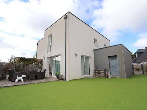 Maison récente de 2015, 3 chambres, jardin, garage - Proche des commerces
