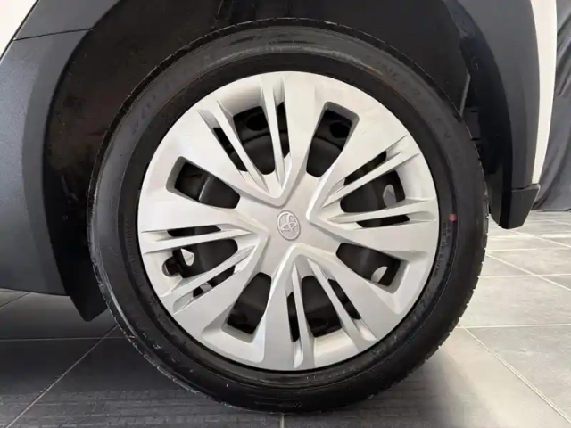 Toyota Aygo X 1.0 vvt-i 72ch dynamic my24 — photo 11