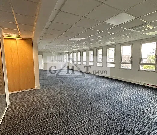 A LOUER 310M² DE BUREAUX A CLICHY