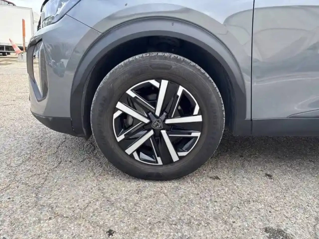Peugeot 2008 puretech 100 s&amp;s bvm6 — photo 12