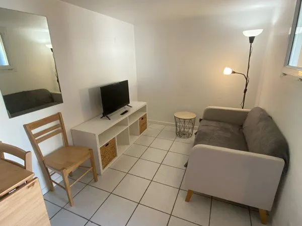 T2/f2 de 30,82m2 dans copropriété calme avec parking