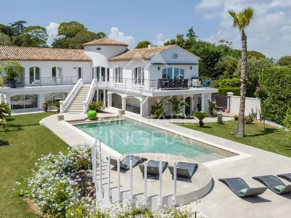Villa 6 pièces 280 m²