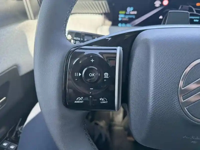 Citroën C5 Aircross hybride rechargeable 195 e-eat7 — photo 19