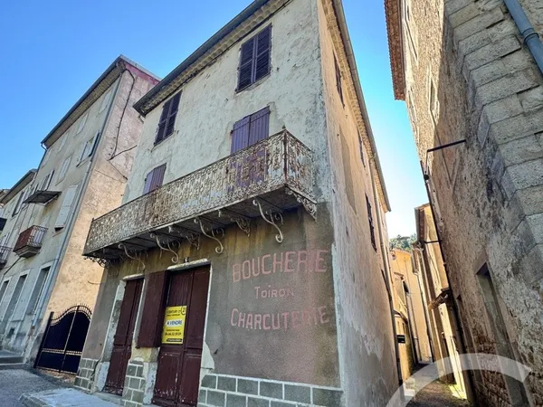 Maison 9 pièces 442 m²