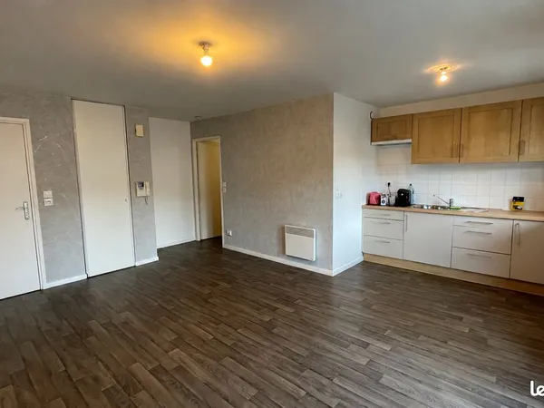À louer - T2 de 47 m² avec balcon et parking à Mazingarbe - 600 charges comprises