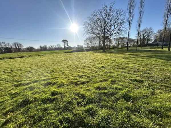 Terrain 600 m²