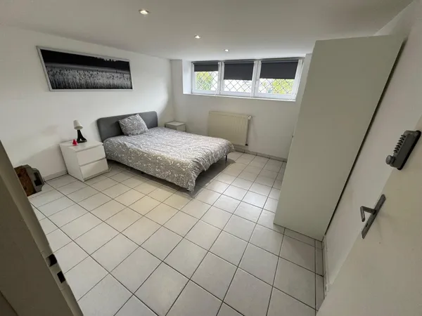 Loue chambre en colocation dans maison