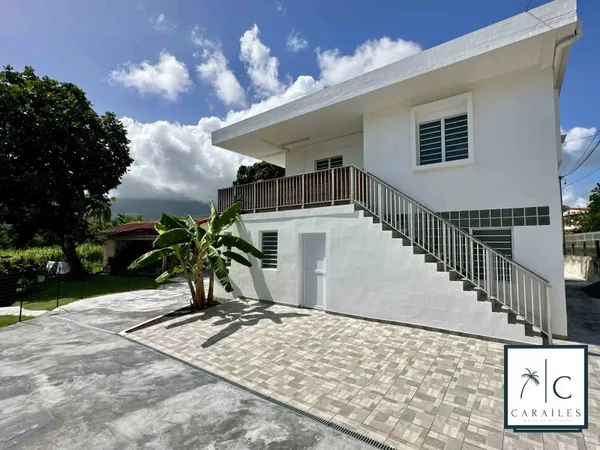 Maison 7 pièces 155 m² sur deux niveaux. T5 + T2