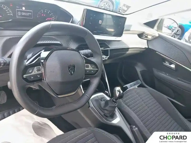Peugeot 208 puretech 100 s&amp;s bvm6 — photo 2