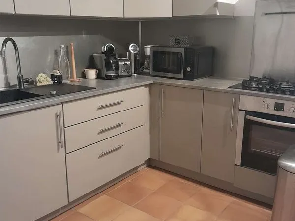 Appartement dans maison individuelle