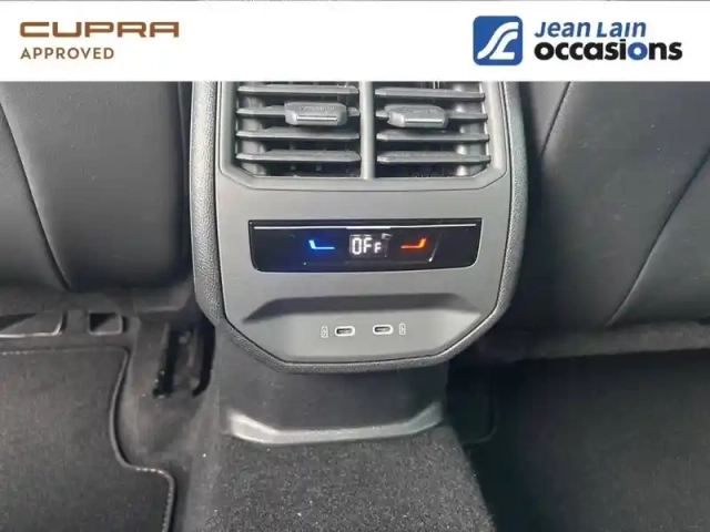 Cupra Leon 1.5 etsi hybrid 150 ch dsg7 — photo 57