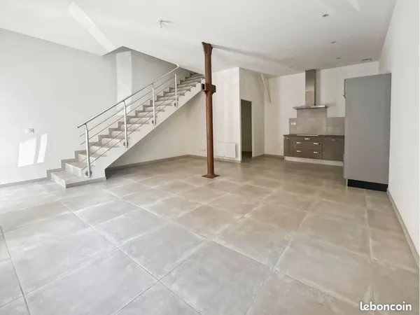 Superbe T3 en duplex au centre de Pezenas