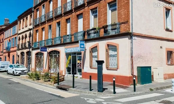 Ideal investisseurs , particulier vend 1 lot de 2 biens murs commerciaux et appartement meublé locat