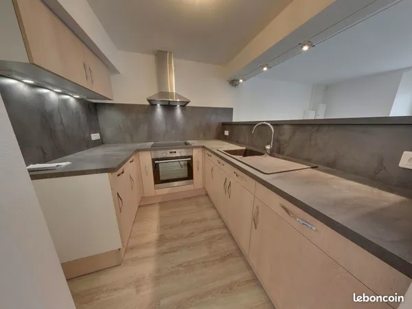 Appartement en duplex 3 pièces 62 m2