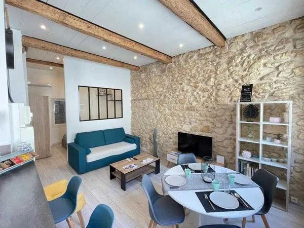 appartement T2 chic meublé Joli