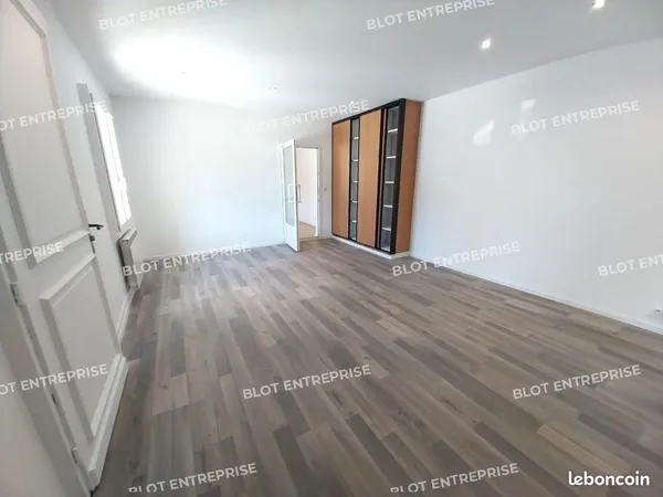 Bureaux 54 m²