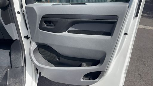 Citroen SpaceTourer 1.5 BlueHDi 100 - Feel – 2018 – 62977 km – Diesel – Boîte Manuelle — photo 48