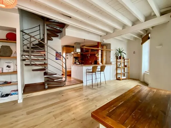 Appartement 4 pièces 97 m²