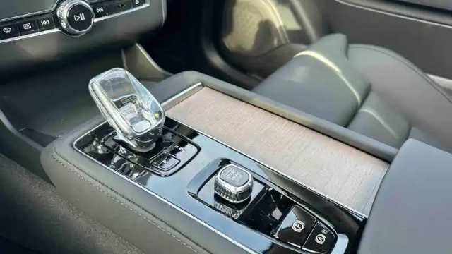 Volvo Xc90 t8 awd hybride rechargeable 310+145 ch geartronic 8 7pl — photo 43