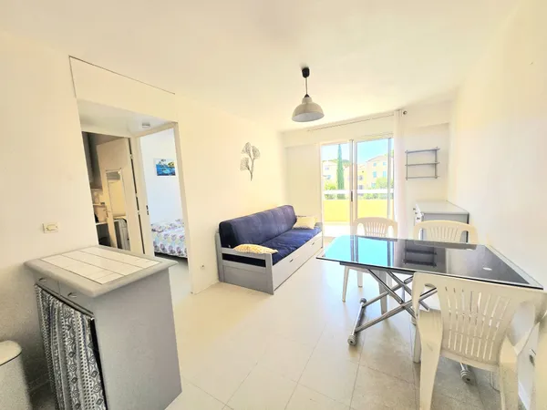 Tamaris Appartement T2 avec terrasse, vue mer et GARAGE