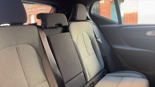 Volvo XC40 2.0 B3 163 DCT7 - Plus – 2022 – 53645 km – Hybride essence – Boîte Automatique — photo 18