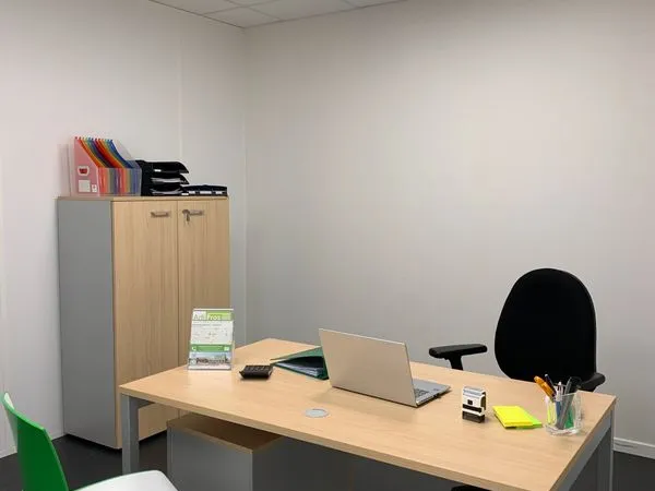 Bureau meublé à louer - Clermont-Ferrand Brézet - Accès 24h/24