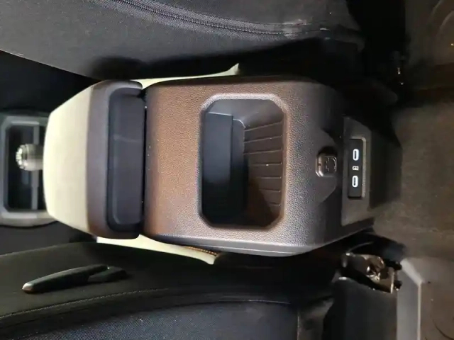 Dacia Duster eco-g 100 — photo 31