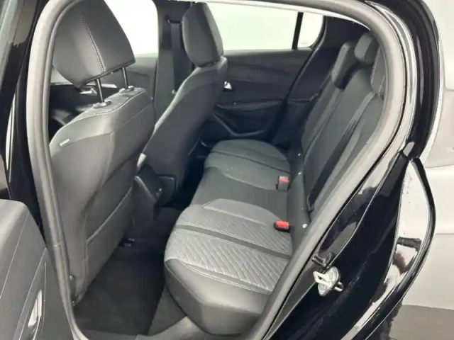 Peugeot 208 hybrid 100 e-dcs6 — photo 12