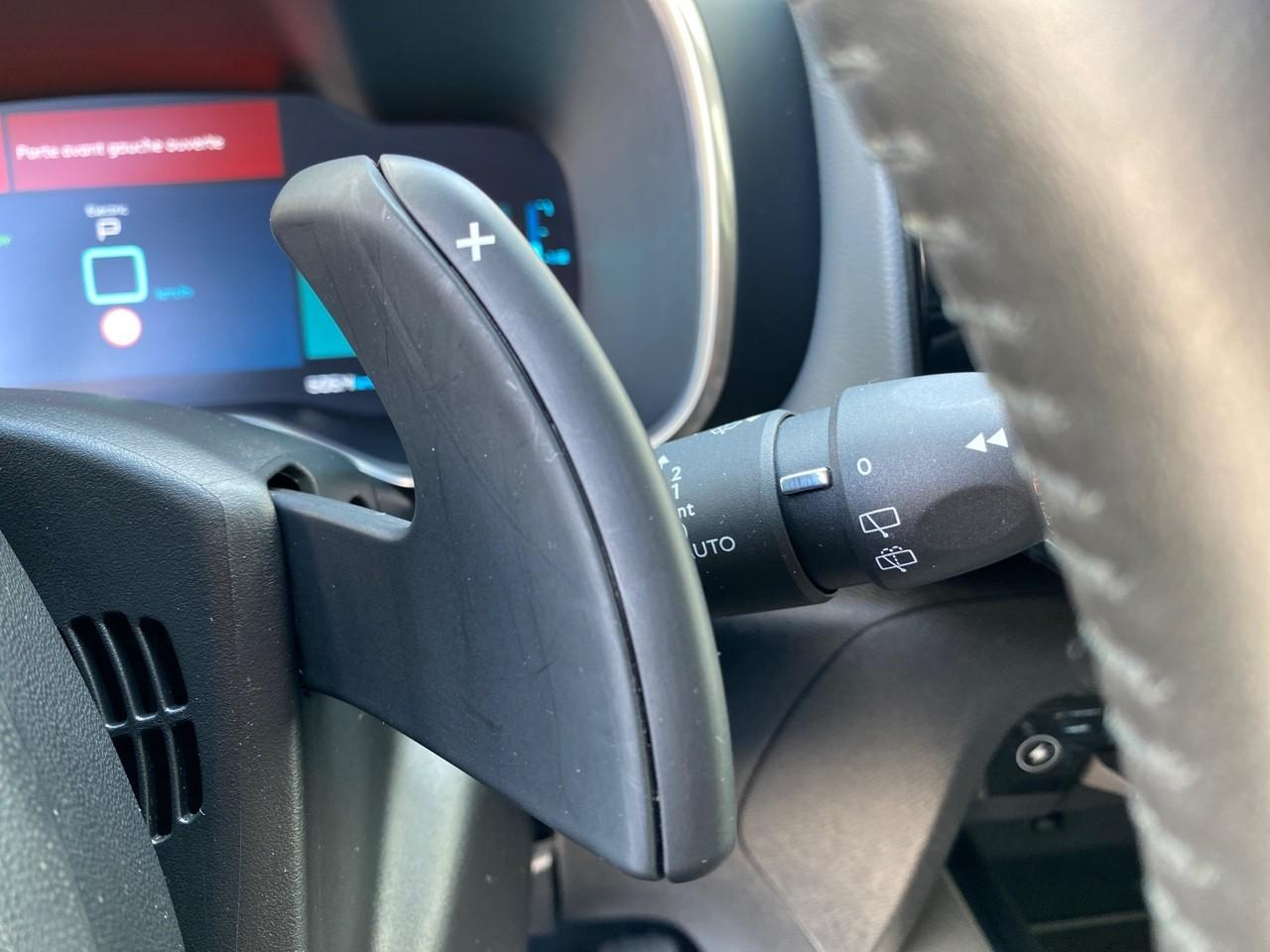 Citroën C5 Aircross hybrid 225ch shine pack e-eat8 — photo 21