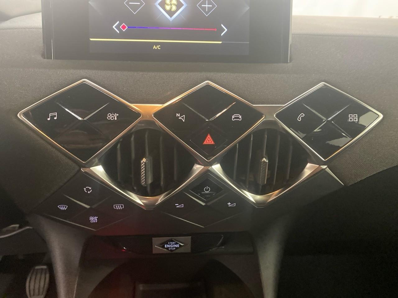 Ds Ds 3 crossback puretech 100 bvm6 performance line+ — photo 24