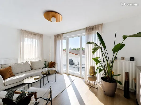 Nogent-sur-Marne Appartement RÉCENT - 4 pièces - 80m2- Dernier étage