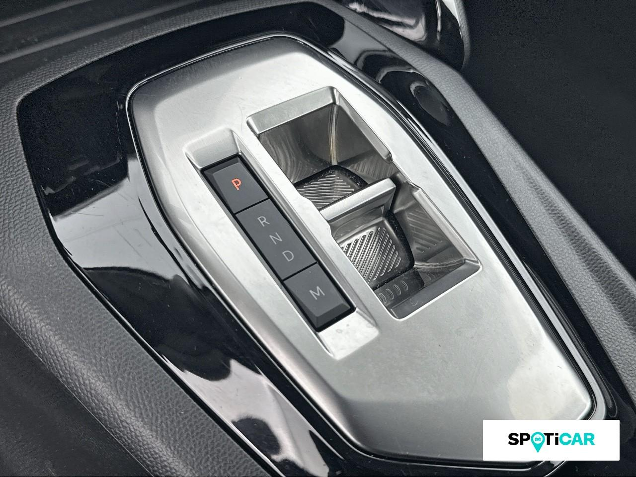 Peugeot 208 1.2 hybrid 110ch style e-dcs6 — photo 14