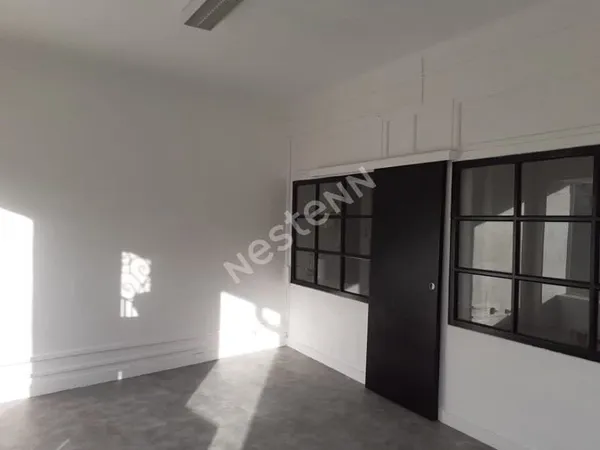 Bureau 30 m²