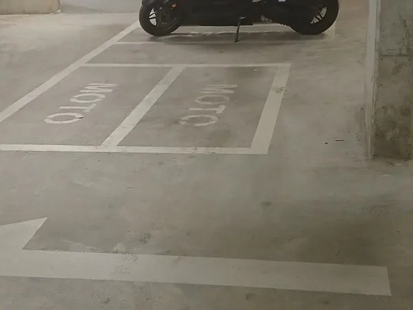 Parking 10 m²